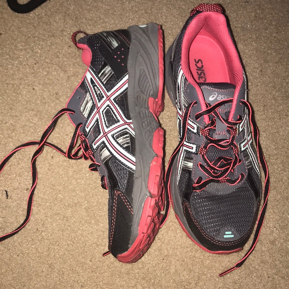 Barely worn ASICS shoes